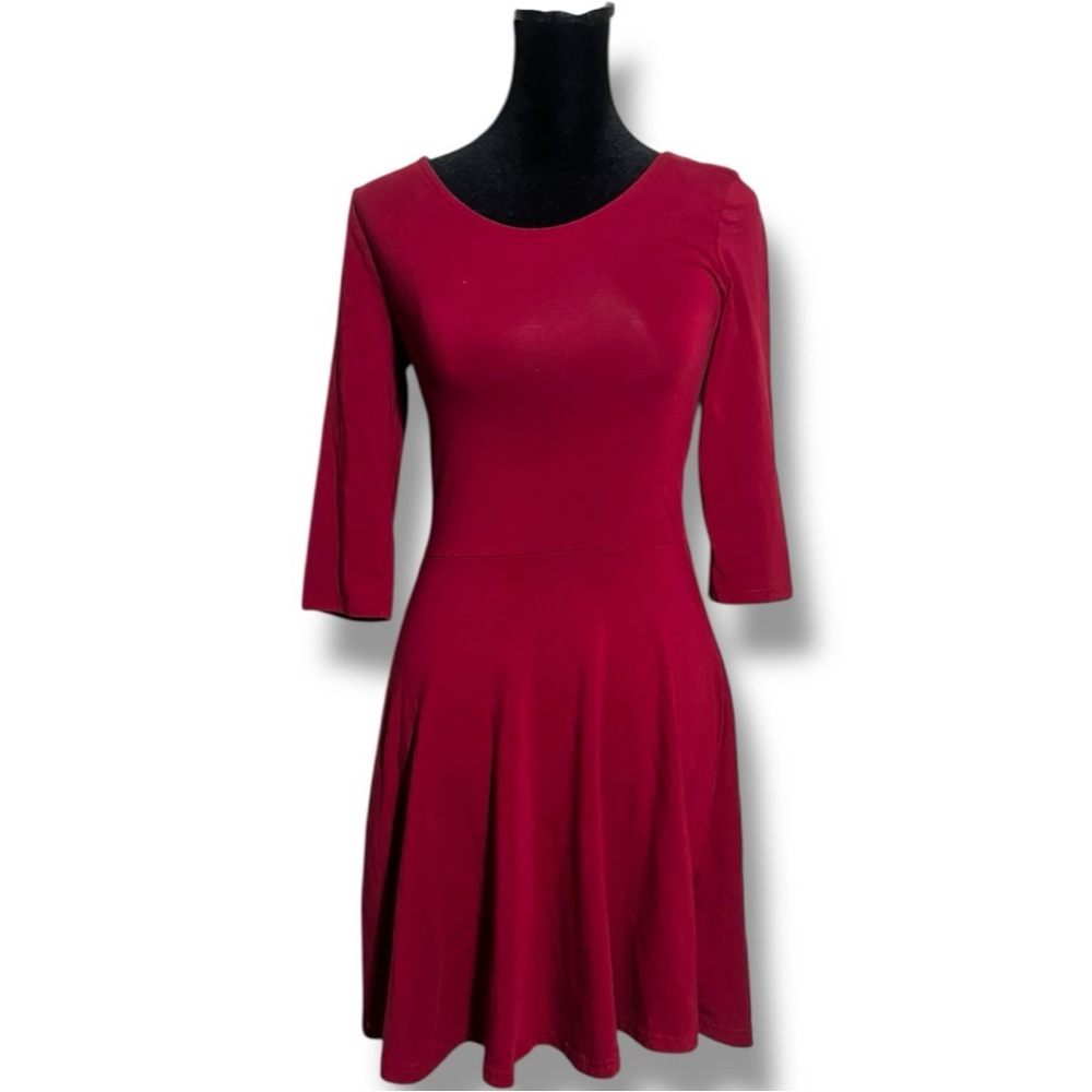 Express NWT Burgundy Deep Red 3/4 Sleeve Scoop Neck Fit and Flare Midi Dress